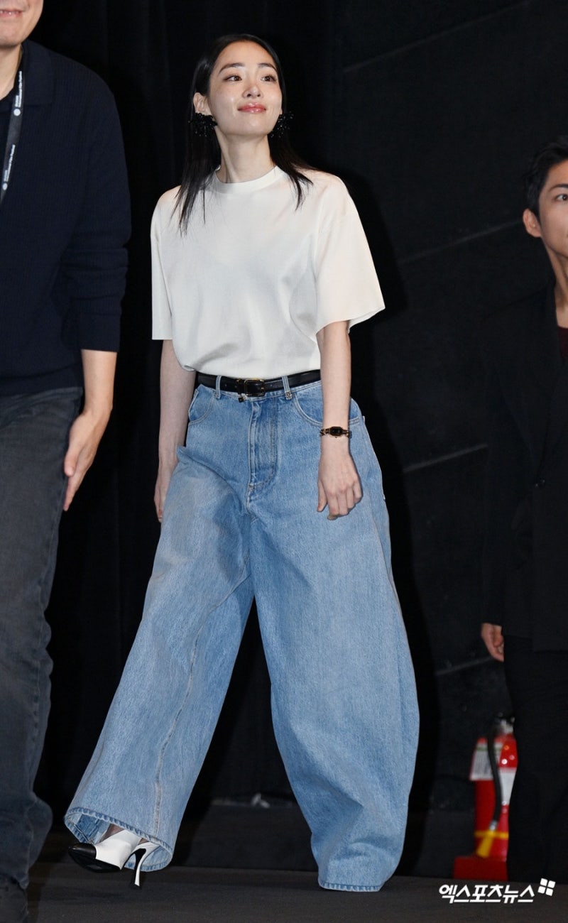 Bewitched by the Busan International Film Festival... Kim Min-ha is this pretty?