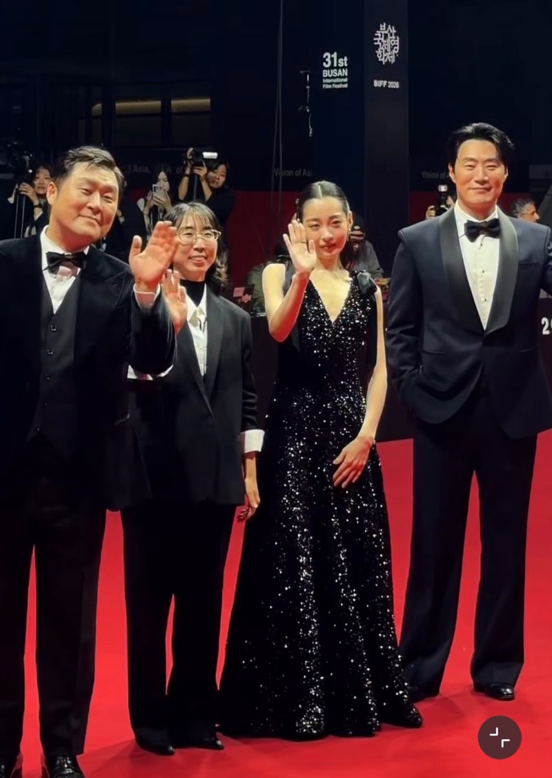 Bewitched by the Busan International Film Festival... Kim Min-ha is this pretty?
