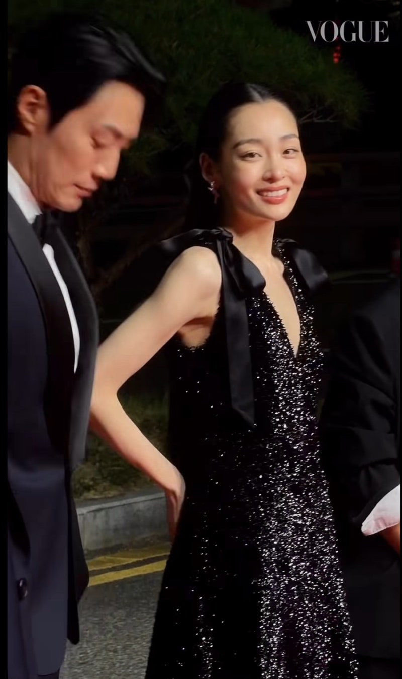 Bewitched by the Busan International Film Festival... Kim Min-ha is this pretty?