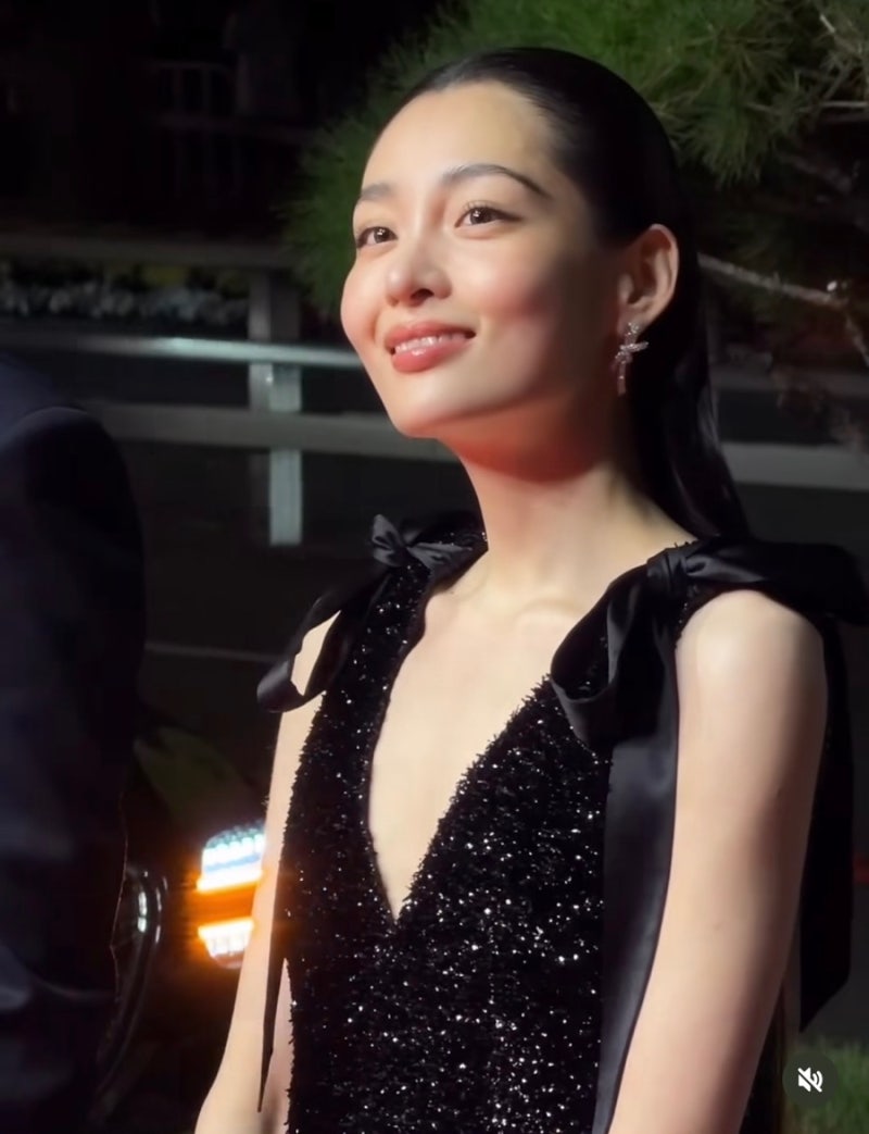 Bewitched by the Busan International Film Festival... Kim Min-ha is this pretty?