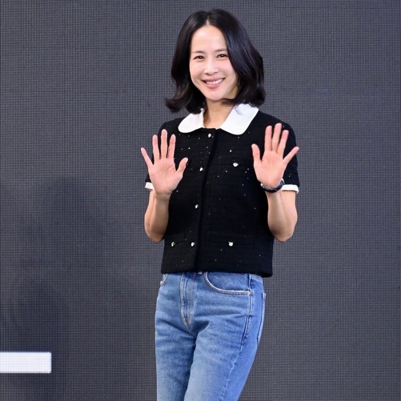 It was all Chanel... Jo Yeo-jeong's BIFF fashion was unexpected.