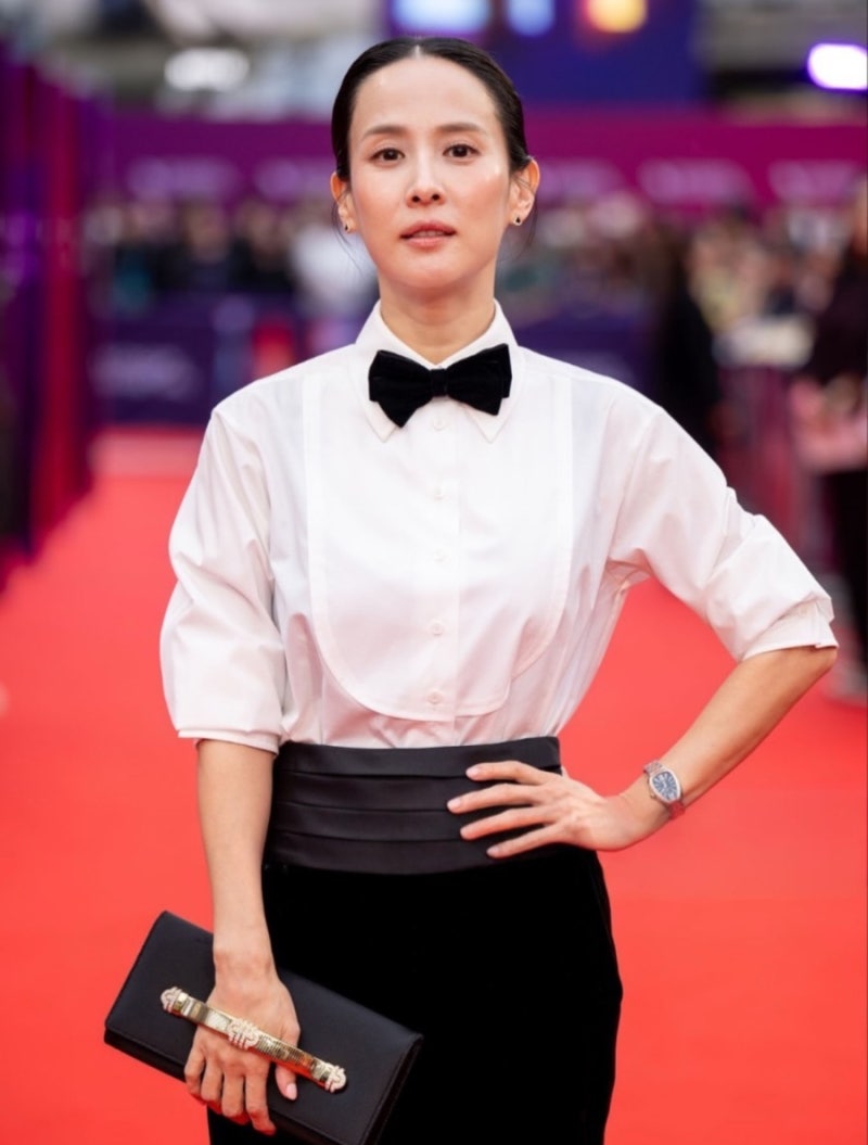 Even cooler than Jo In-sung... Actress's suit fit at the BFI London Film Festival