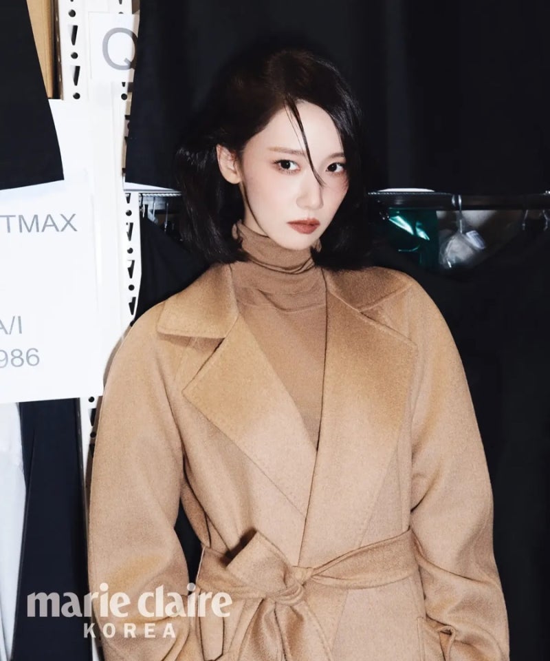 Celebrity fashion that says they are in their late 30s but still have the face from their debut.
