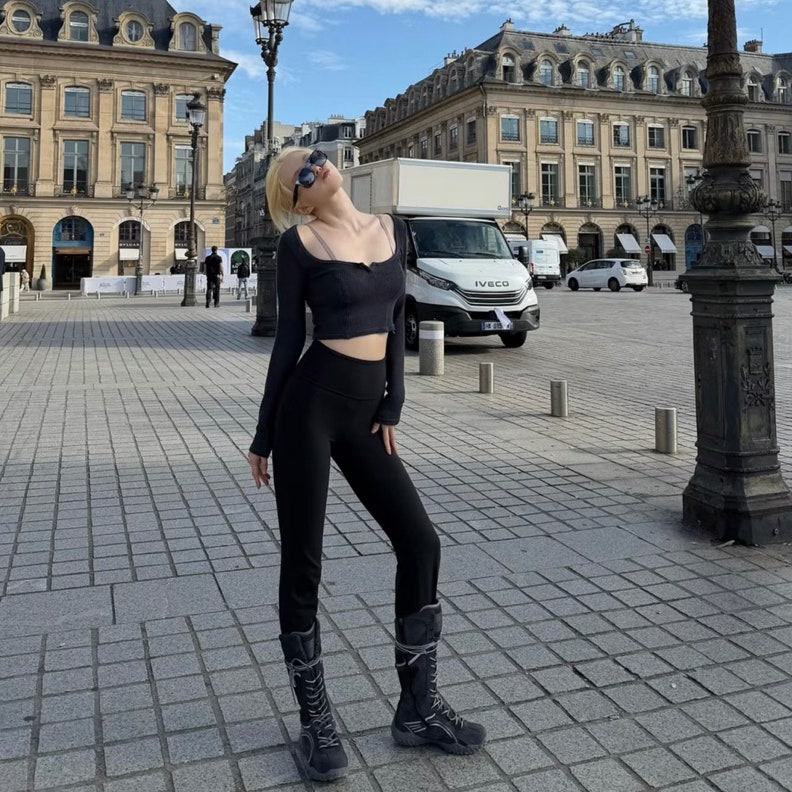 Han So-hee's boot fashion that caused a stir even before its release..