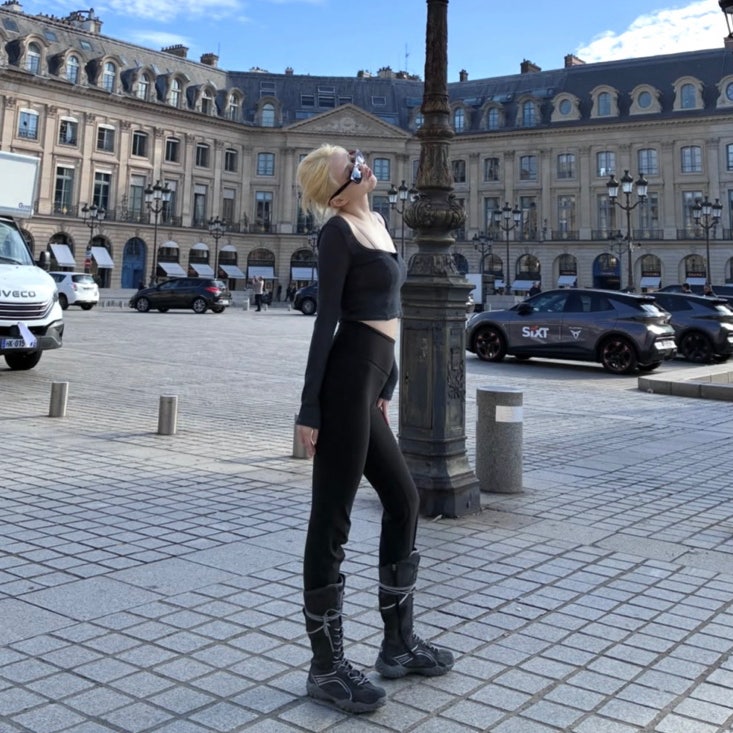 Han So-hee's boot fashion that caused a stir even before its release..
