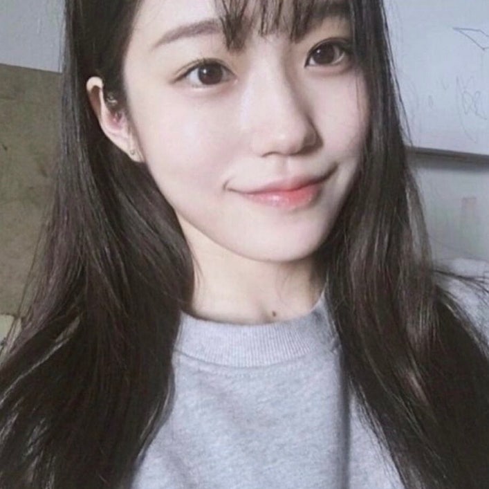 The celebrity who caused a sensation as a high school heartthrob even before debut... Celebrity casual fashion