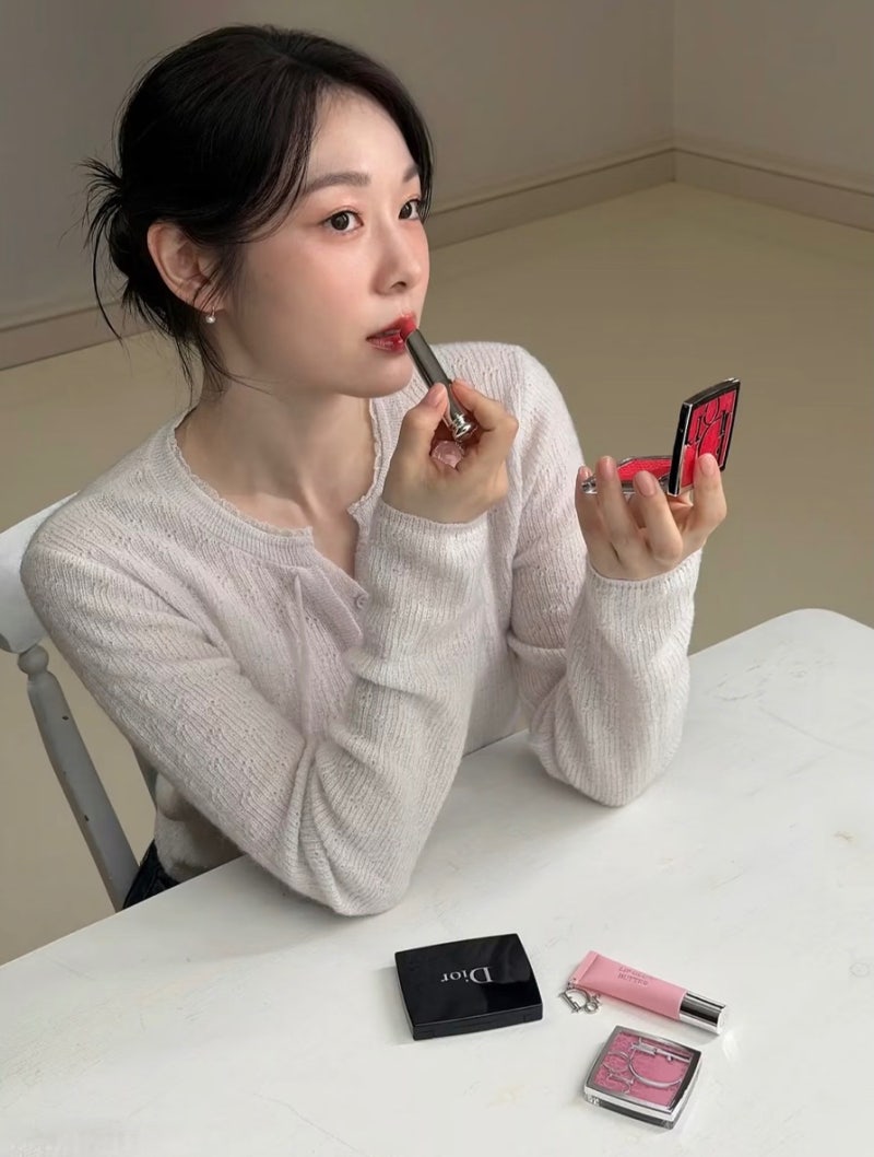 Sports Star Cardigan Fashion That Says You Get Prettier After Marriage