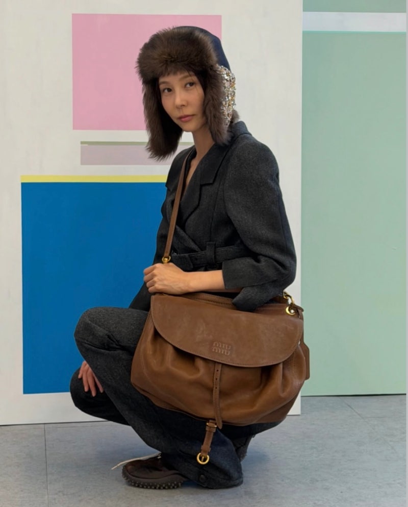 It's a work look by Chugumi... Celebrity fashion that's causing a sensation.