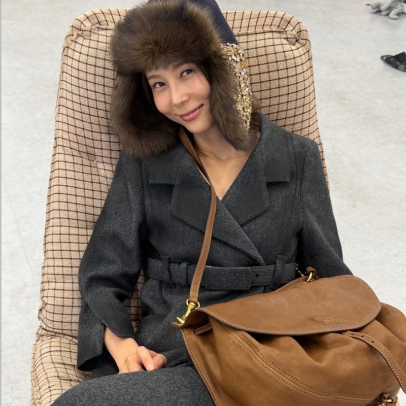 It's a work look by Chugumi... Celebrity fashion that's causing a sensation.
