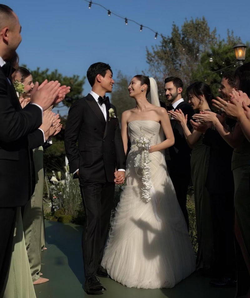 The scale of the wedding was extraordinary... Royal Family Pop Star Wedding Dress