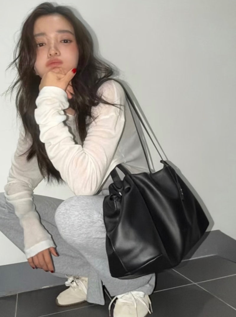 Who are you... The daily fashion of an actress whose beauty is causing a sensation despite looking unchanged.