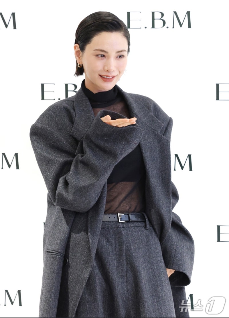 The actress who caused a sensation with her suit fit because she wore menswear but her face was so pretty