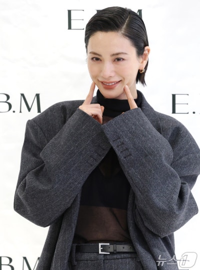 The actress who caused a sensation with her suit fit because she wore menswear but her face was so pretty
