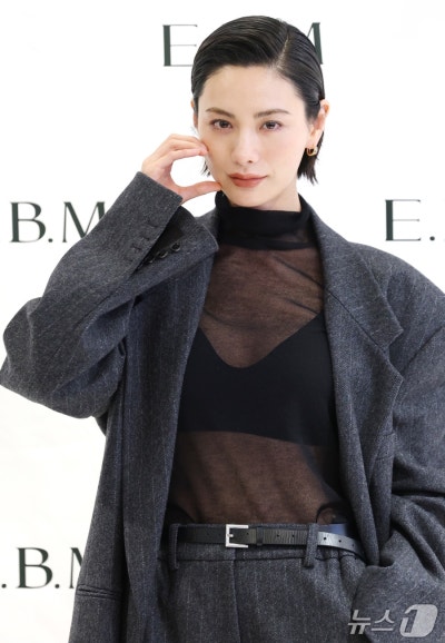 The actress who caused a sensation with her suit fit because she wore menswear but her face was so pretty