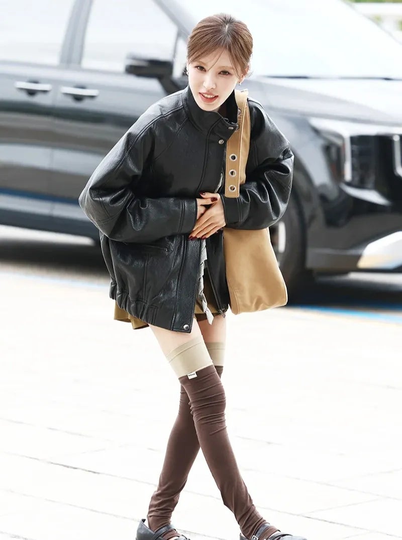 "Bone-thin figure visible even in a coat..." Red Velvet Wendy's autumn fashion outfit