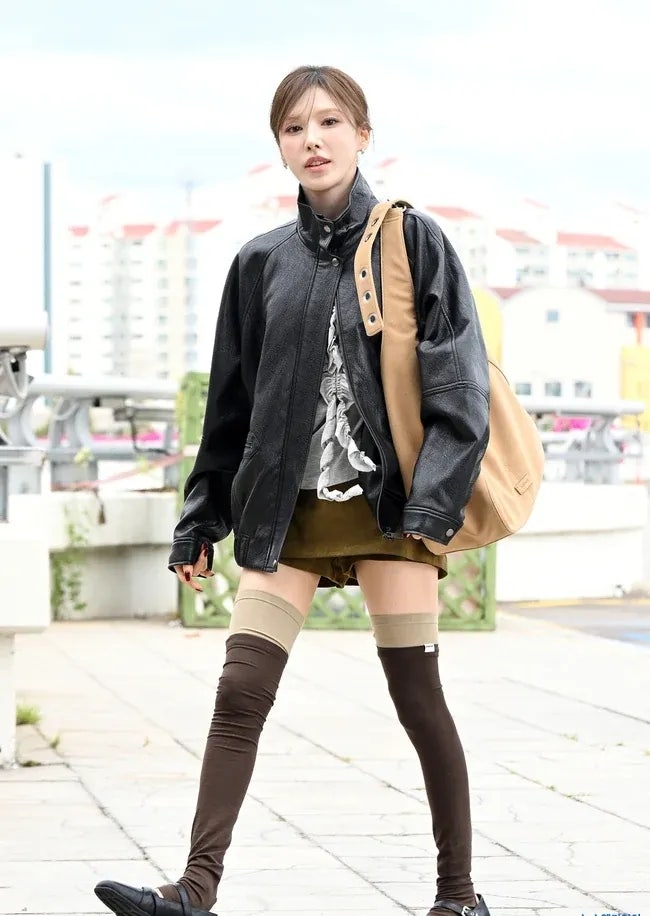 "Bone-thin figure visible even in a coat..." Red Velvet Wendy's autumn fashion outfit