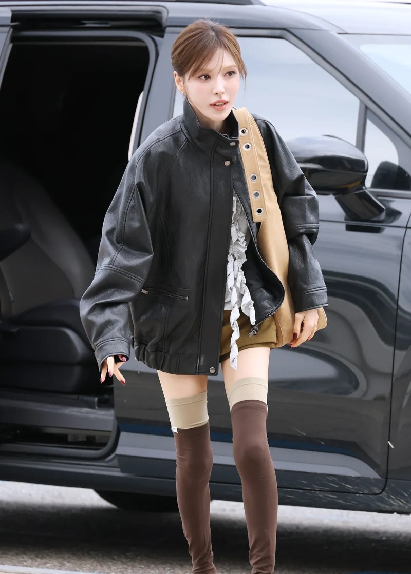 "Bone-thin figure visible even in a coat..." Red Velvet Wendy's autumn fashion outfit