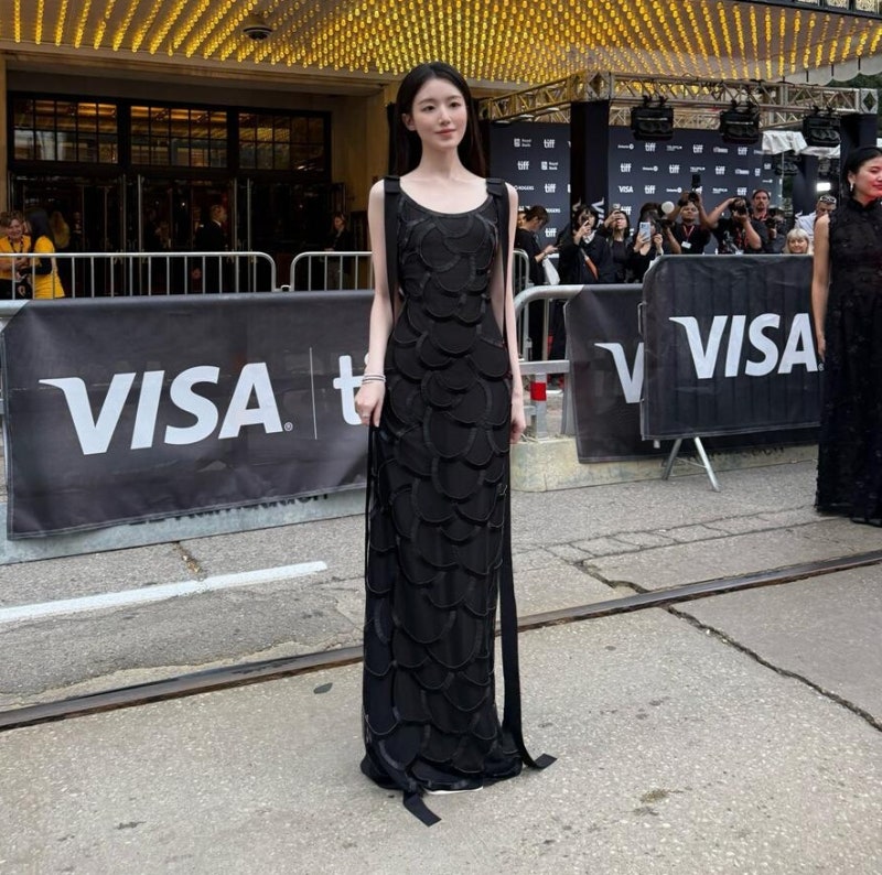 "She passed the audition after following a friend..." (G)I-DLE Shuhua's dress fashion
