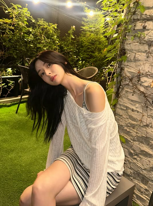 Kwon Nara's Casual Instagram Edit Has People Losing It—Zero Styling Effort Needed