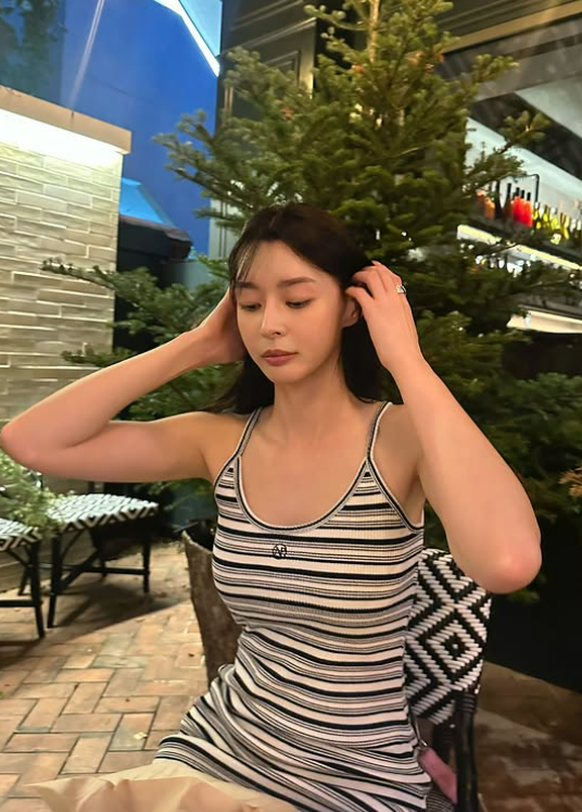 Kwon Nara's Casual Instagram Edit Has People Losing It—Zero Styling Effort Needed