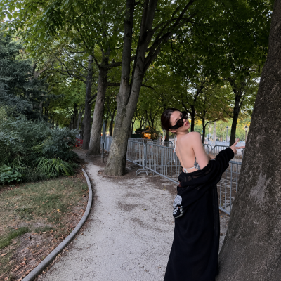 Han So-hee's Paris Moment: Dior Couture at Night, Bare-Back Risky Business by Day