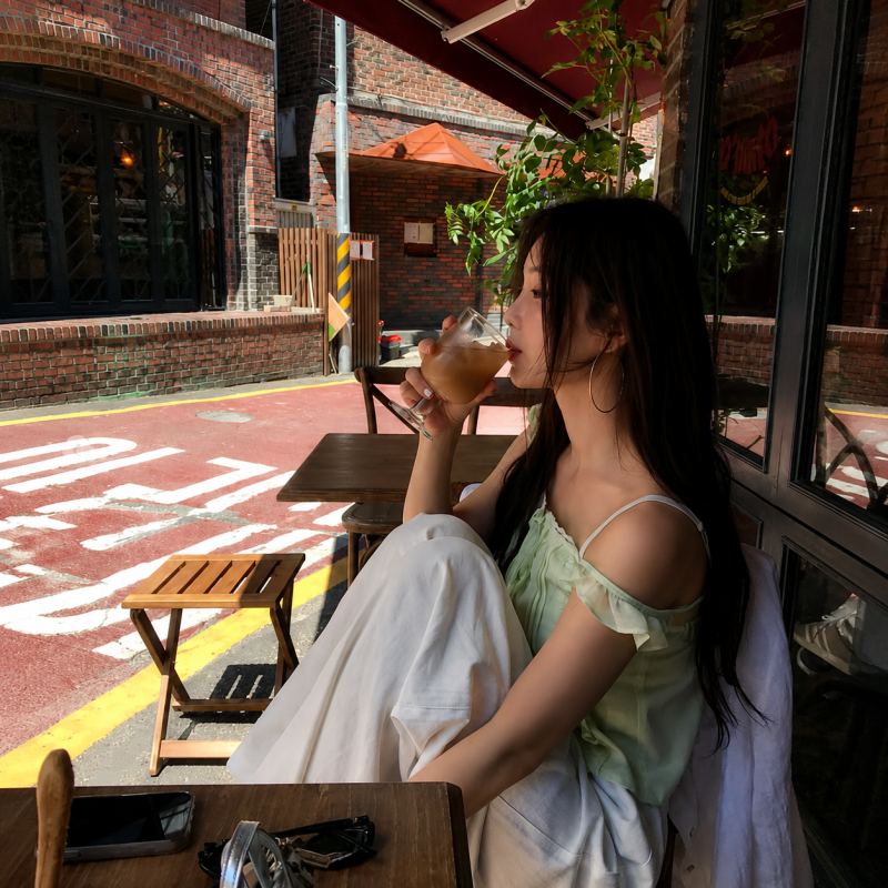 Nam Gyuri's Shanghai-to-Seoul Code Switch: Glam at Night, Brunch Casual by Day