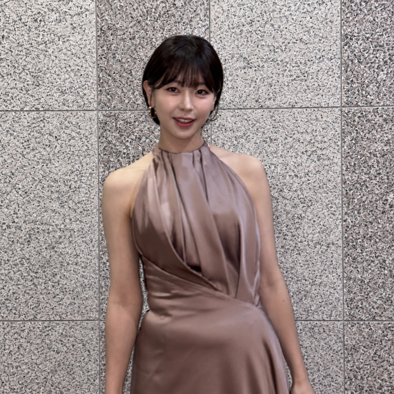 From Asiana's Youngest Model to Drama Lead: Go Won-hee's Range, One Outfit at a Time