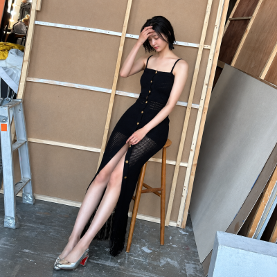 "She left Momoland to focus on acting..." The actress's gray knit dress look