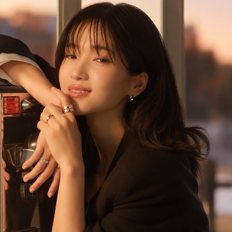 "The actress who beat out 1,500 to 1 competition to land the lead role in her first feature film..." Black jacket jewelry look