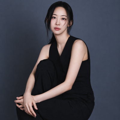 "She used to be the visual member of a group overflowing with healthy beauty..." Her recent look as she now works as an actress