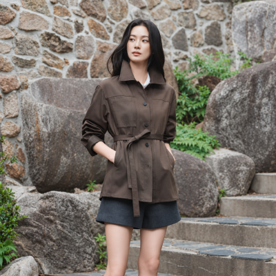 "They say she is the actress who captured the hearts of men at Seoul National University since Kim Tae-hee..." The sophisticated autumn pictorial look she perfected