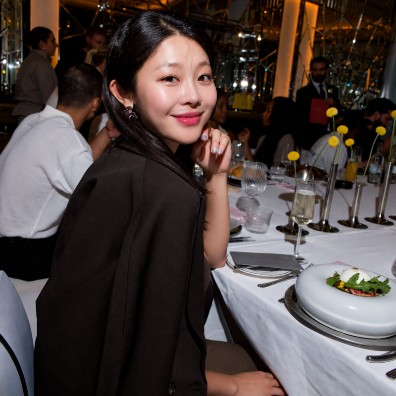 "They say she's the Ewha beauty who used to line up Yonsei guys..." The look of a beauty currently active as an influencer