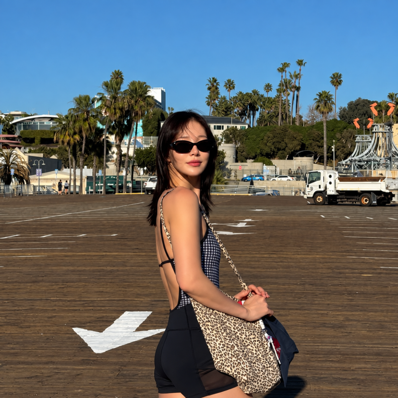 "They say she's the Karina of the tennis world..." Ssoyoni, with 140,000 Instagram followers, showcases her court fashion looks