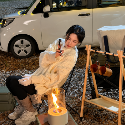 The actress who studied in Harbin, China for two years to get permission to act...” Her innocent white dress look