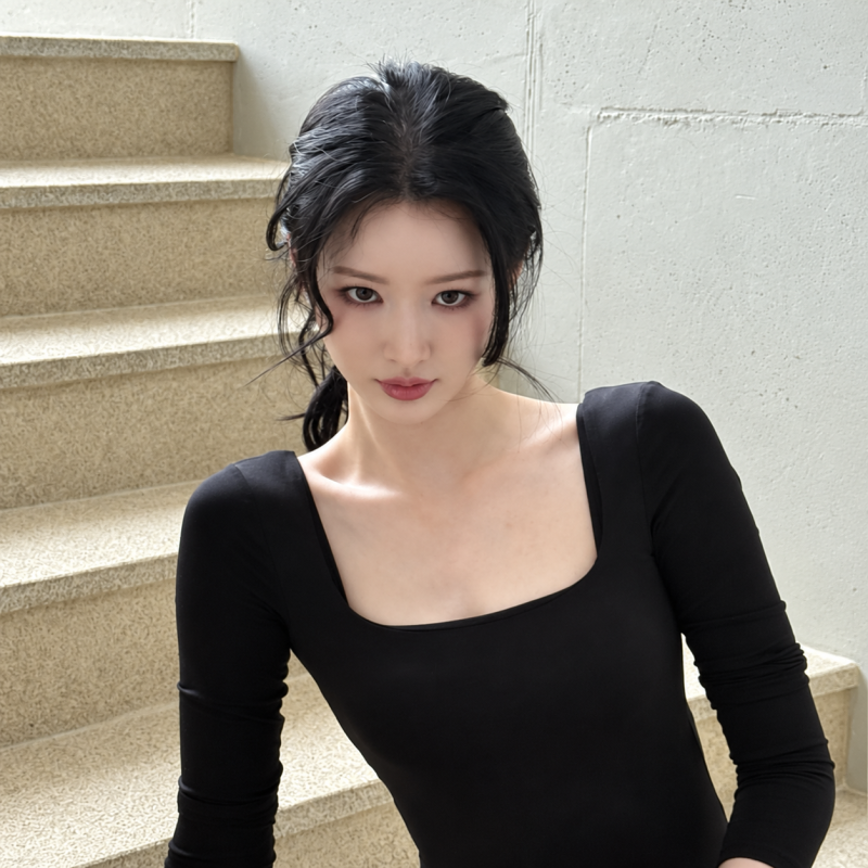 "She's prettier than Go Yoon-jung, but people say they see Go Yoon-jung's look..." The daily look of an actress who suits black tones