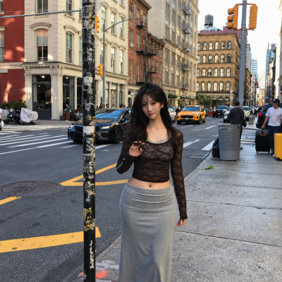"They say she's one of the top three beauties of Yonsei University's Department of Journalism..." From a beautiful announcer's New York see-through crop top look to her summer festival look