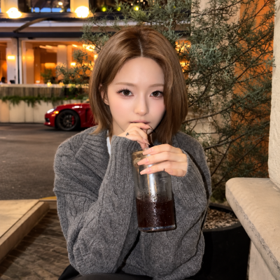 "A single tissue covers my whole face..." The daily look of the idol with the smallest face in the world