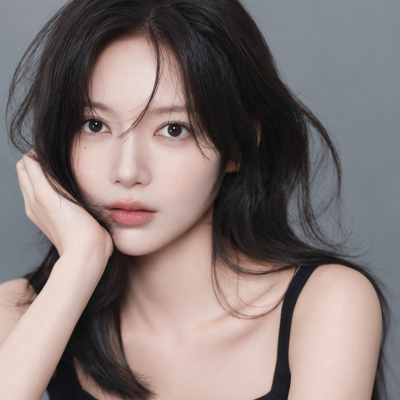 "They say she's an actress to look forward to because she's as beautiful as Go Yoon-jung..." The look of the actress who created a character in a small role that didn't even have a name.
