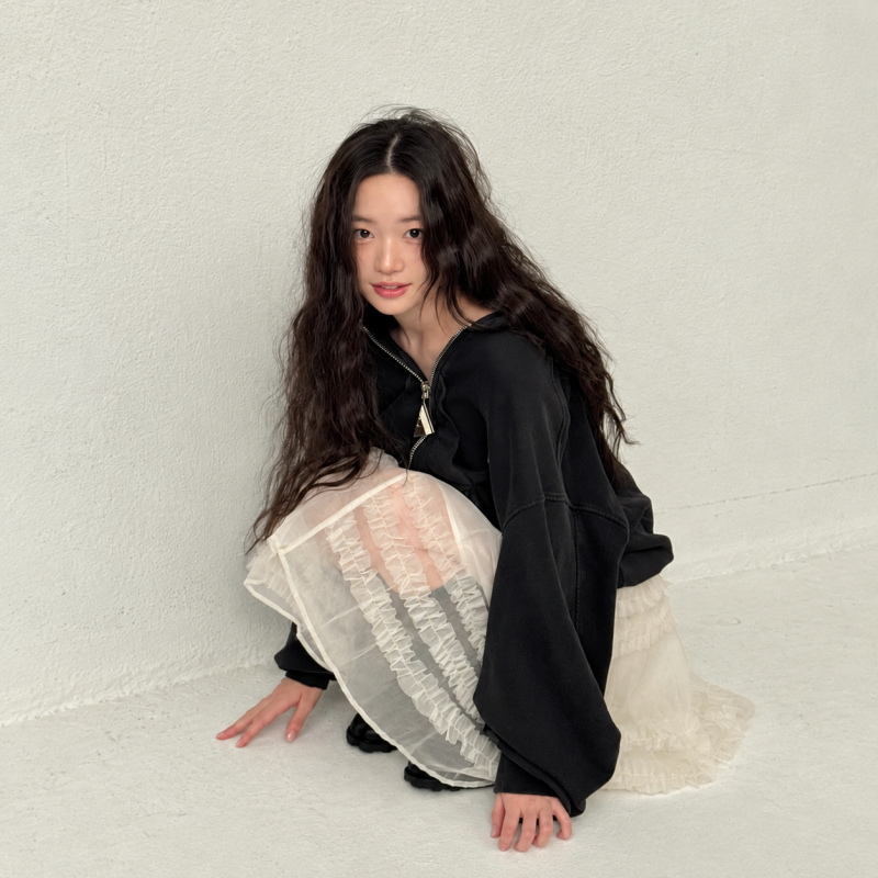 "Prettier than Go Yoon-jung... Wow, I can't believe it..." The daily look of a top-tier actress